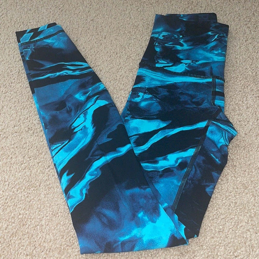 Womens Like New Lululemon Blue Wunder Under Leggings